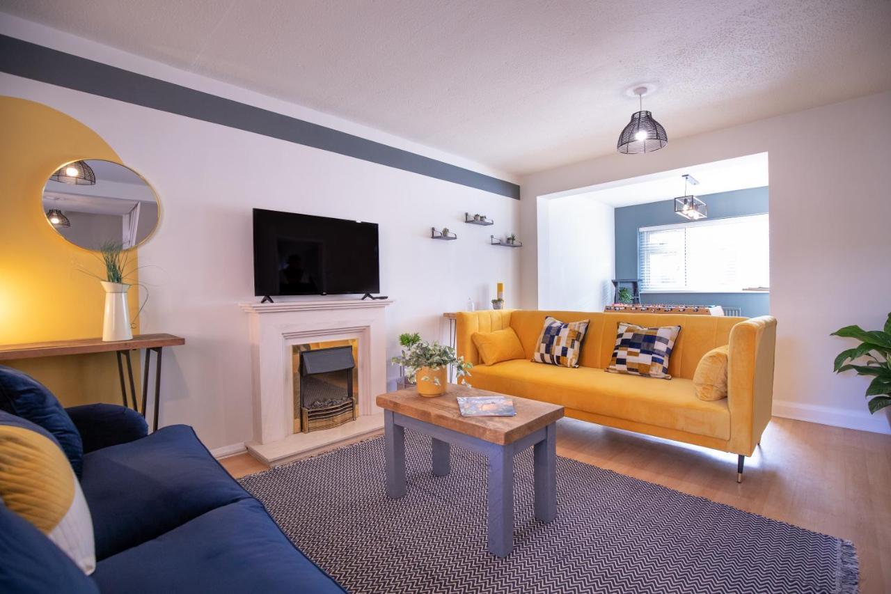 Saltbox Properties- Large!! 3 Bed, 3 Bath House, Parking, Fast Wifi, Town Centre Location! Sleeps 6 Ashby-de-la-Zouch Ngoại thất bức ảnh