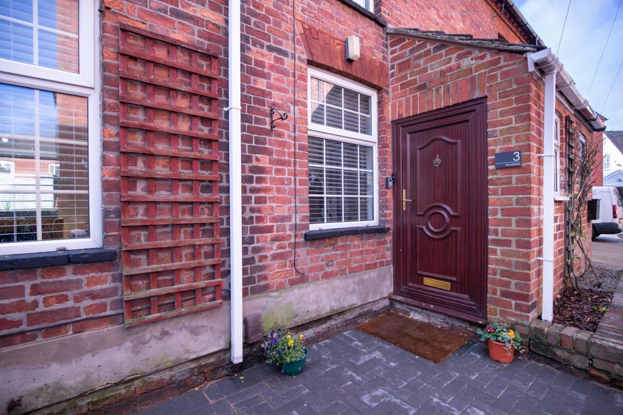 Saltbox Properties- Large!! 3 Bed, 3 Bath House, Parking, Fast Wifi, Town Centre Location! Sleeps 6 Ashby-de-la-Zouch Ngoại thất bức ảnh